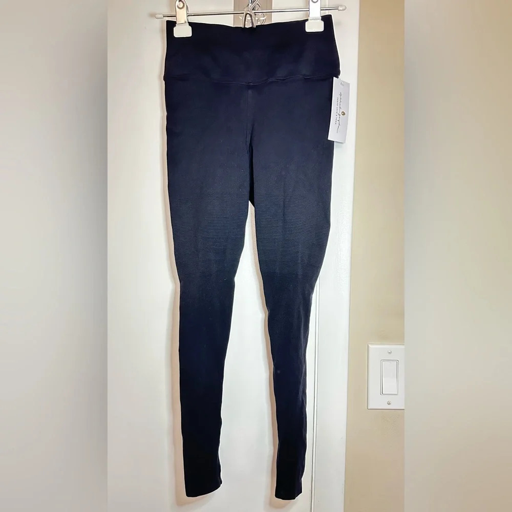 NWT Spiritual Gangster Black Lightweight Super Comfy Leggings Size M/L